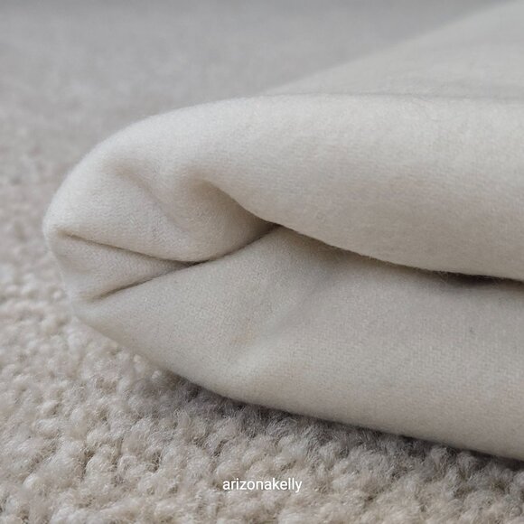 Banana Republic Cashmere Throw *MINOR MOTH DAMAGE* - Picture 13 of 14